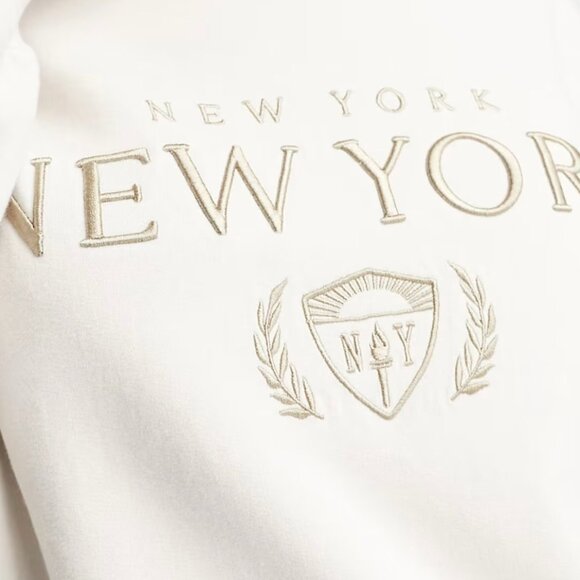 Abercrombie & Fitch Soft AF Embroidered Cream White New York Sweatshirt Size M - Picture 10 of 11